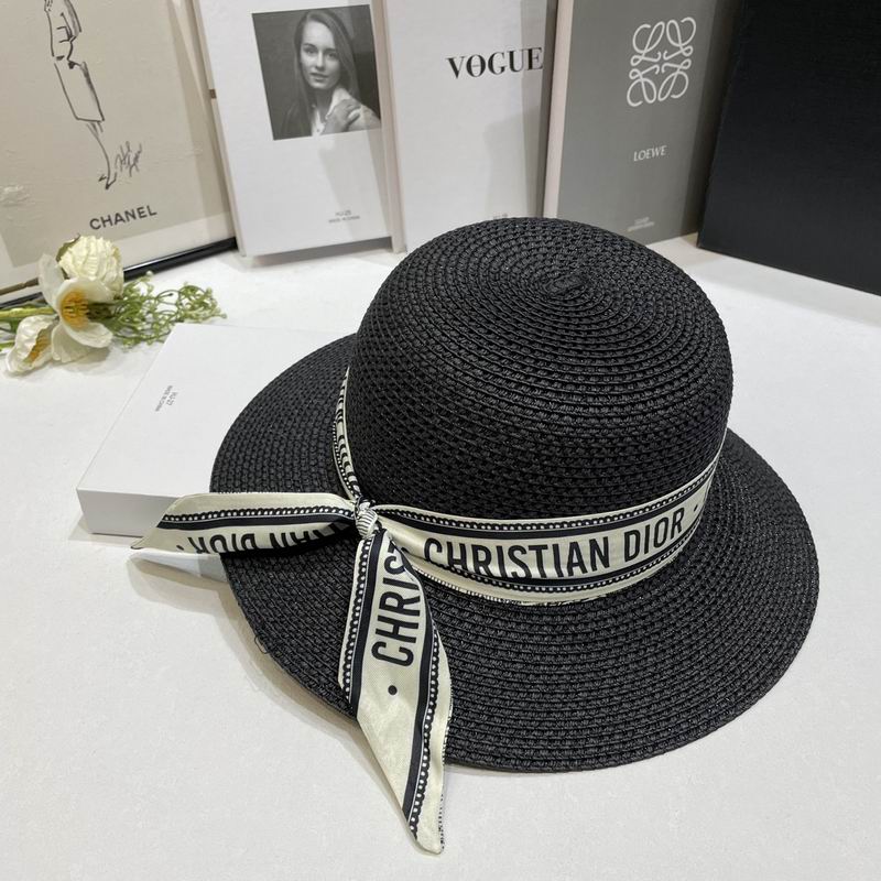 Dior top hat (251)